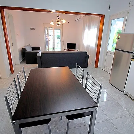 Vakantiehuis Holiday Home