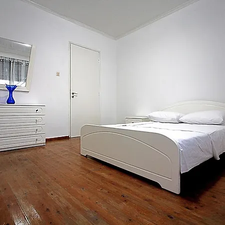 度假居 Holiday Home 尼基季